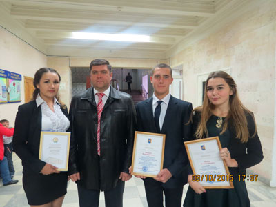 Награждение студентов КГК дипломами стипендиатов
