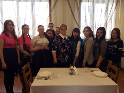 Студенты посетили кафе Листопад