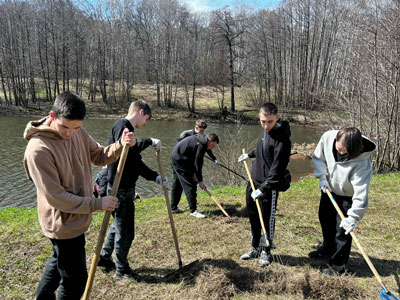 Группа 1ГС-25 присоединились к городскому молодежному субботнику