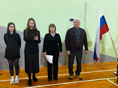 Неделя в колледже начинается с торжественной церемонии