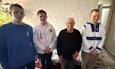 Вручили ветеранам памятные медали